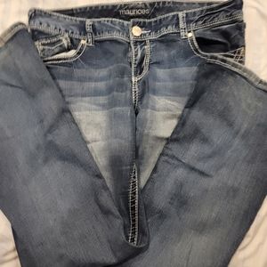 Maurices jeans
